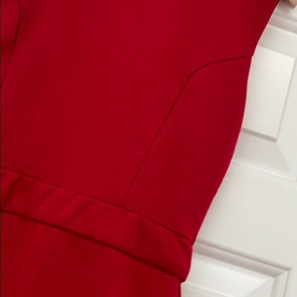 Red Dress - Picture 3 of 4